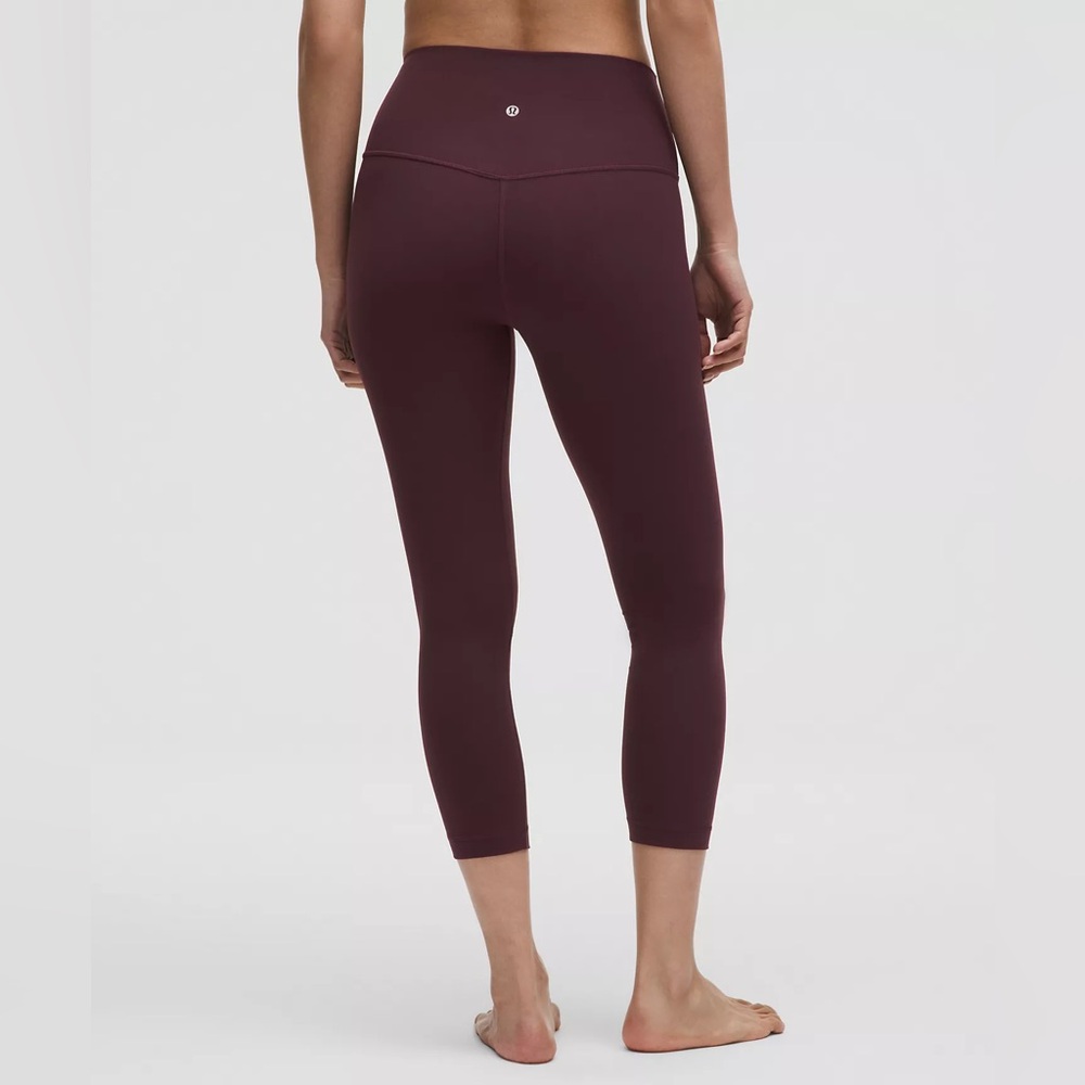 Lululemon Wunder Under Crop 21” Burgundy Maroon Dark Purple Leggings Size 8